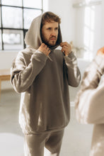 Load image into Gallery viewer, OVERSIZE BRĪVDIENU TĒRPS, PELĒKS