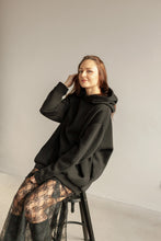 Load image into Gallery viewer, OVERSIZE BRĪVDIENU TĒRPS, MELNS