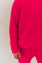 Load image into Gallery viewer, OVERSIZE BRĪVDIENU TĒRPS - I LOVE YOU, VIVA MAGENTA