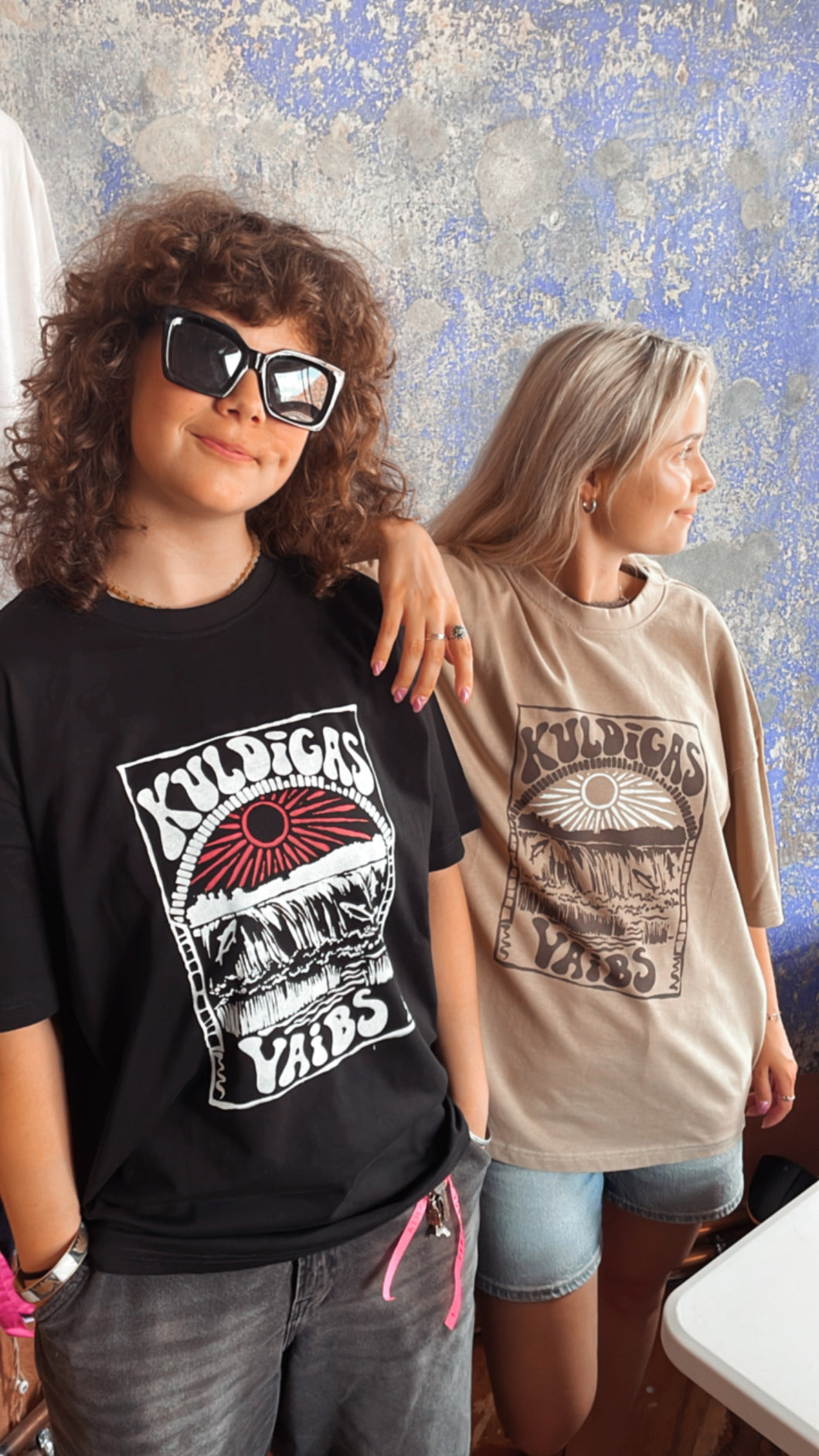 UNISEX oversize T-krekls, KULDĪGAS vaibs, bēšs