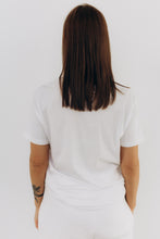 Load image into Gallery viewer, Krekls LOVE, balts
