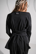 Load image into Gallery viewer, Sasienam BLŪZE ar garām piedurknēm
